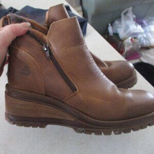 Bull boxer brown  leather ankle boots 39 wedge 9